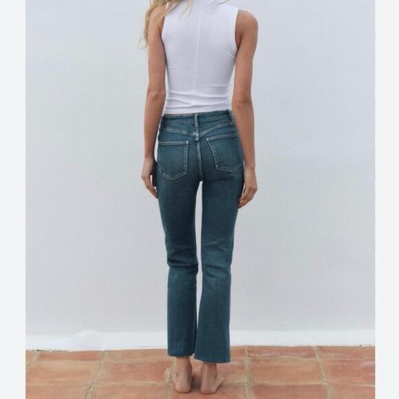Zara TRF Flared Cropped High Waist Jeans Dark Wash Raw Hem Women’s Sz 8 - Picture 2 of 6
